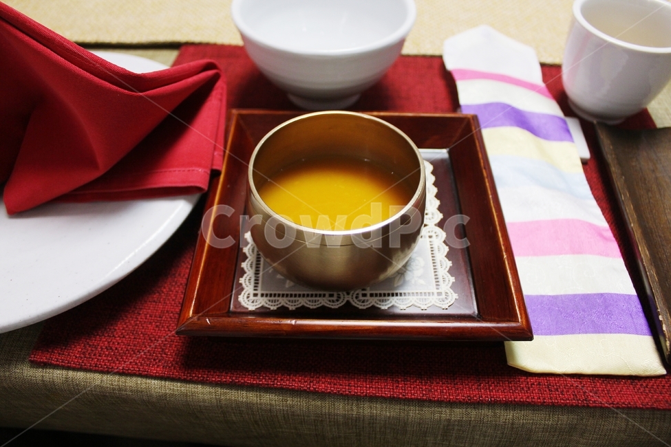 한정식,호박죽,전통음식,죽,전통식기,음식,식재료,요리,food,cook,meal,dishes,food reserves,한식,한국음식,한국요리,korean food,korean dishes,korean meal,korean cook