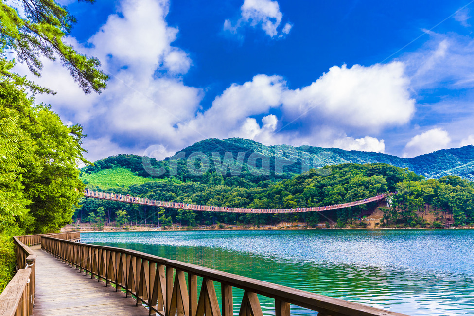 파주출렁다리,둘레길,감악산출렁다리,마장호수,관광명소,자연,풍경,힐링,자연,풍경,nature,landscape,한국자연풍경,한국자연경관,korea nature landscape,railing,난간,banister,handrail