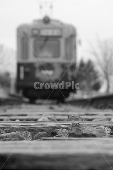 기차,Train,철로,철도,흑백사진,Blackphoto,스냅사진,풍경,Track,흑백,모노톤,monochrome,black and white,교통,교통수단,traffic,transportation,train track,기찻길,railway,rail,레일,vehicle,차량,train