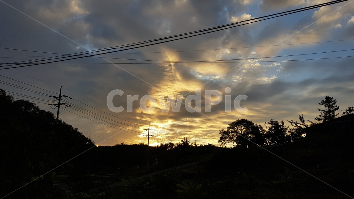 케이블,powerlines,cable,전력선,구름,하늘,노을,석양,파란하늘,붉은하늘,붉은노을,자연,풍경,nature,landscape