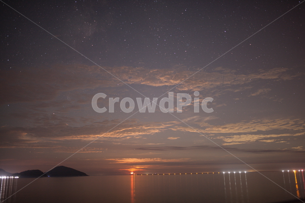 달,하늘,밤,밤하늘,월몰,moonset,nightview,stars,별,moon,sky,자연,풍경,nature,landscape,outdoors,옥외,land,땅