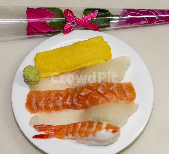 생선초밥,회초밥,모듬초밥,일식,일식집,음식접사,계란말이,새우회,오징어회,연어회,광어회,접사,초밥,해산물,음식,요리,음식재료,식자재,식당,한국,음식물,식사,먹을것,cooking,dish,food,생선회