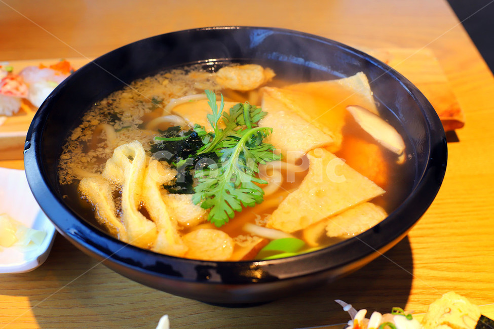 음식,한국,저녁,식사,우동,어묵,국물,음식,식재료,요리,food,cook,meal,dishes,food reserves,면류,면요리,noodles,일식,일본음식,일본요리,Japanese food,Japanese dishes,Japanese meal,Japanese cook