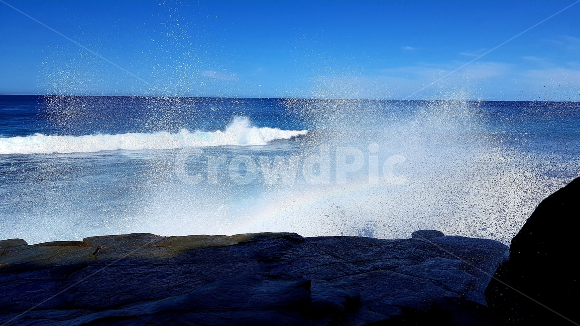 물보라,파도,부서지는파도,바다풍경,무지개,해양,여름,시원함,spray,spindrift,brokenwave,sea,ocean,seascape,summer,cool,rainbow,blue