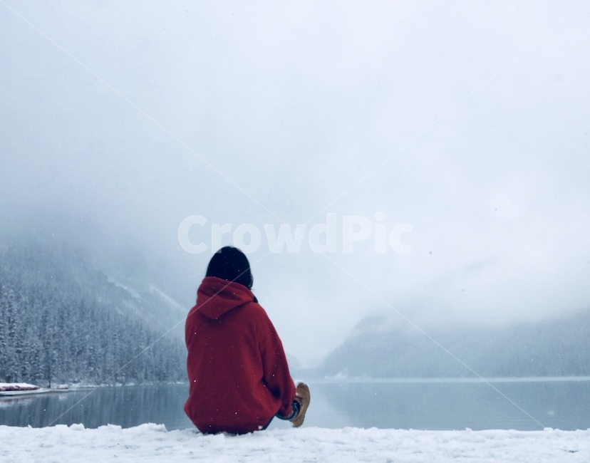눈,겨울,여행,호수,캐나다,뒷모습,겨울,계절,winter,season,사람,인물,인간,human,person,여행,휴가,traveling,vacation,trip,고독함,외로움,쓸쓸함,우울함,슬픔,lonely,solitary