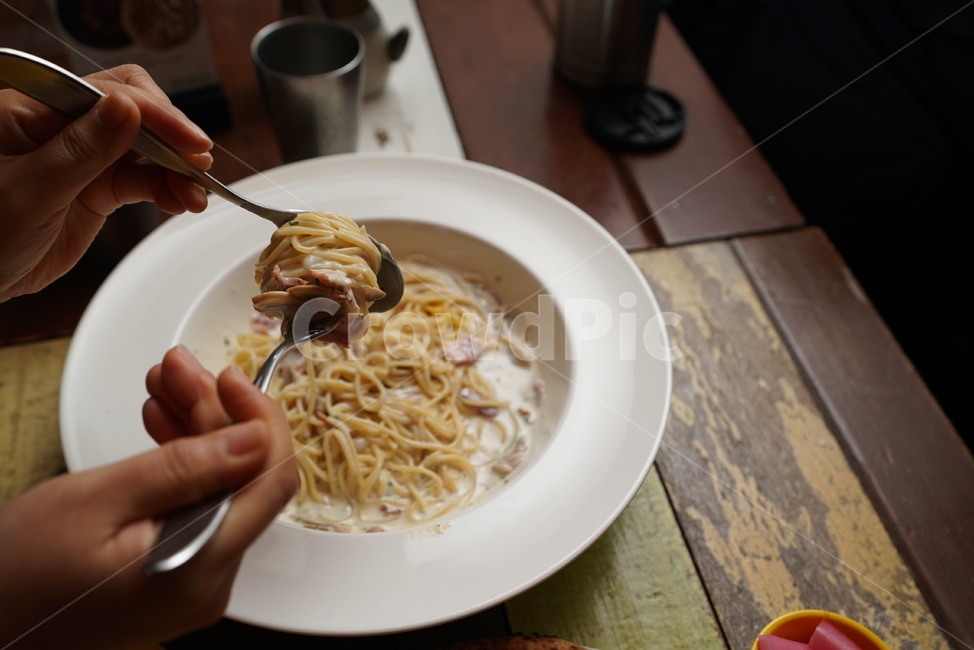 까르보나라,접시,면요리,면,양식,음식,푸드,식사,크림,이태리,파스타,food,pasta,먹방,외식,데이트,음식,식재료,요리,food,cook,meal,dishes,food reserves,면류,면요리,noodles,양식,서양음식,서양요리,western food,western dishes,western meal,western cook