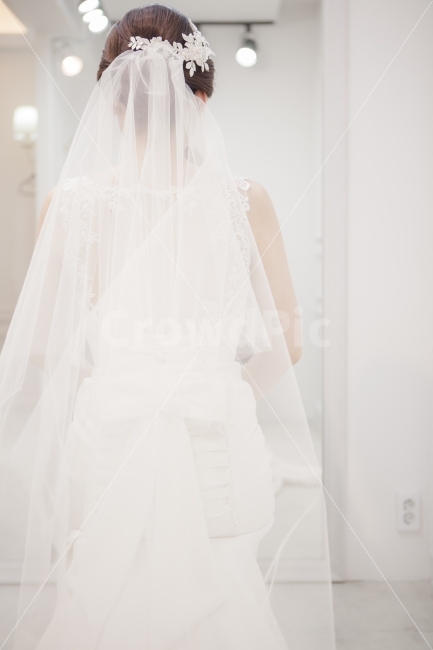 웨딩,드레스,결혼,설렘,순백의,wedding,dress,웨딩드레스,결혼준비,예쁜사진,기념일,축하,anniversary,congratulation,celebrate,celebration,사람,인물,인간,human,person,여성,여자,woman,female,lady,결혼,혼례,웨딩,wedding,marriage,marry,연출,컨셉,콘셉,direction,concept