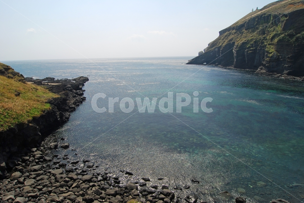 바다,제주도,제주,해안,섬,풍경,돌,현무암,푸른,푸른바다,수평선,자연,풍경,nature,landscape,한국자연풍경,한국자연경관,korea nature landscape,제주도,jeju,jeju island,promontory,곶