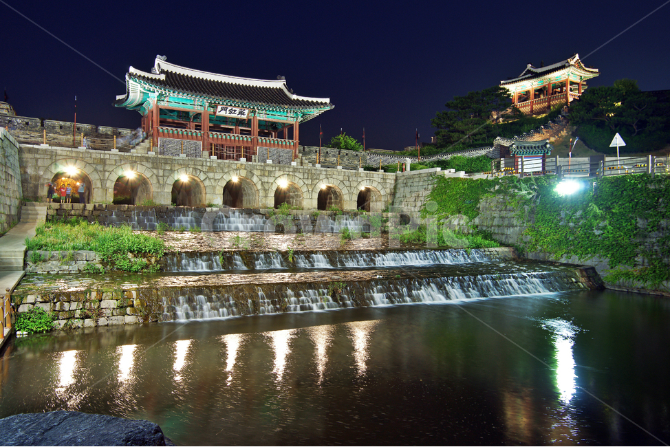 화홍문,북수문,수문,수원화성,홍예문,수원,야경,야경,밤,풍경,nightscape,night,landscape,한국전통,한국문화,korean traditional,korean culture,건축물,건물외관,exterior,building,structure,architecture,construction