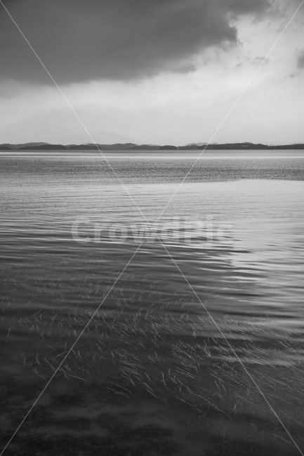 바다,풍경,하늘,흐림,흑백,감성,물결,자연,풍경,nature,landscape,흑백,모노톤,monochrome,black and white,water,물,outdoors,옥외