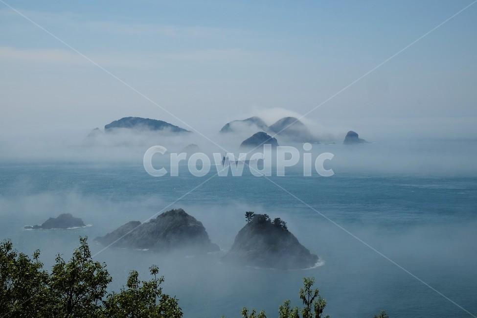 자연,바다,구름,섬,배,운해,경남,자연,풍경,nature,landscape,한국자연풍경,한국자연경관,korea nature landscape,weather,날씨,outdoors,옥외