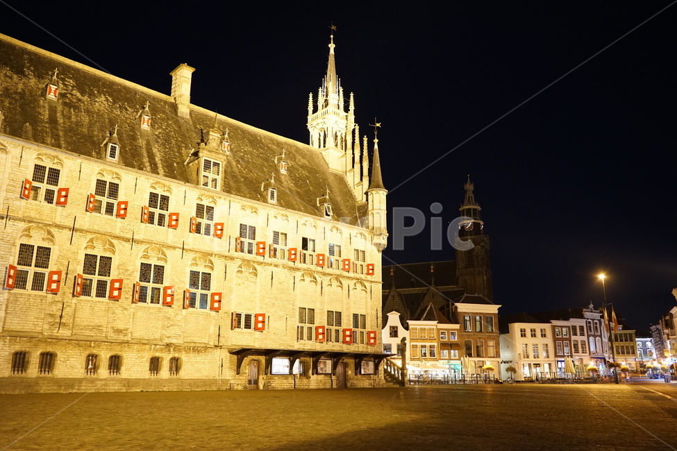 가우다,gouda,시청,유럽건물,네덜란드건물,야경,밤,풍경,nightscape,night,landscape,랜드마크,landmark,tourist attraction,해외,외국,세계,foreign,oversea,world,세계랜드마크,해외랜드마크,외국랜드마크,world landmark,world tourist attraction,건축물,건물외관,exterior,building,structure,architecture,construction,건물,downtown,도심,town,도시,city,시티,urban,어반,steeple,뾰족한 탑,spire,첨탑,tower,탑