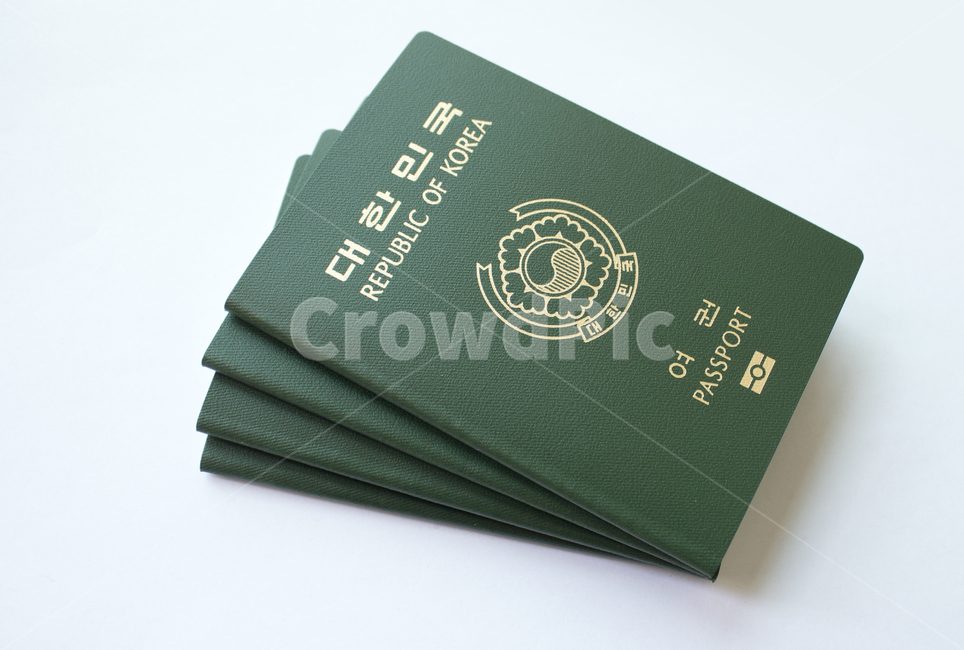여권,한국여권,passport,대한민국여권,id,사물,물건,business,card,citizen,emigration,identification,identity,international,korea,pass,republicofkorea,security,한국,대한민국,여행,휴가,traveling,vacation,trip,사물,물건,오브젝트,thing,object,matter