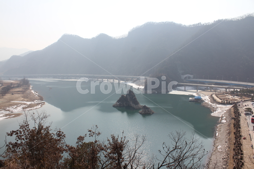 자연,풍경,경치,감성,아름다움,네츄럴,겨울,계절,winter,season,자연,풍경,nature,landscape,land,땅,outdoors,옥외,shoreline,해안선,water,물,ocean,대양,sea,바다,coast,연안