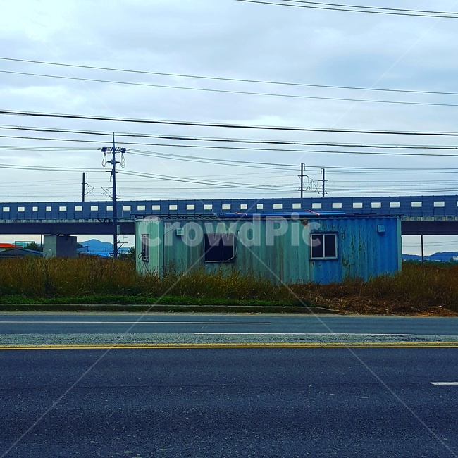 외로움,고독,쓸쓸,길,도로,푸른,파란,파랑,창백,Lonely,Alone,Way,Road,시골,마을,풍경,landscape,country,rural,town