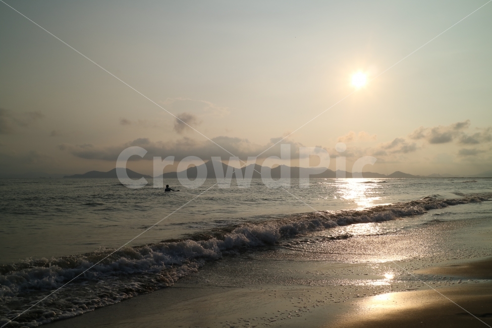 바다,sea,하늘,sky,노을,해질녘,석양,sunset,해수욕장,바탕화면,감성사진,휴가,여행,travel,trip,부산,다대포해수욕장,풍경,view,자연,풍경,nature,landscape,해변,바다,beach,sea,사람,인물,인간,human,person,outdoors,옥외,ocean,대양,water,물,adventure,모험,leisure activities,레저 활동,sunlight,햇빛,flare,플레어,light,빛