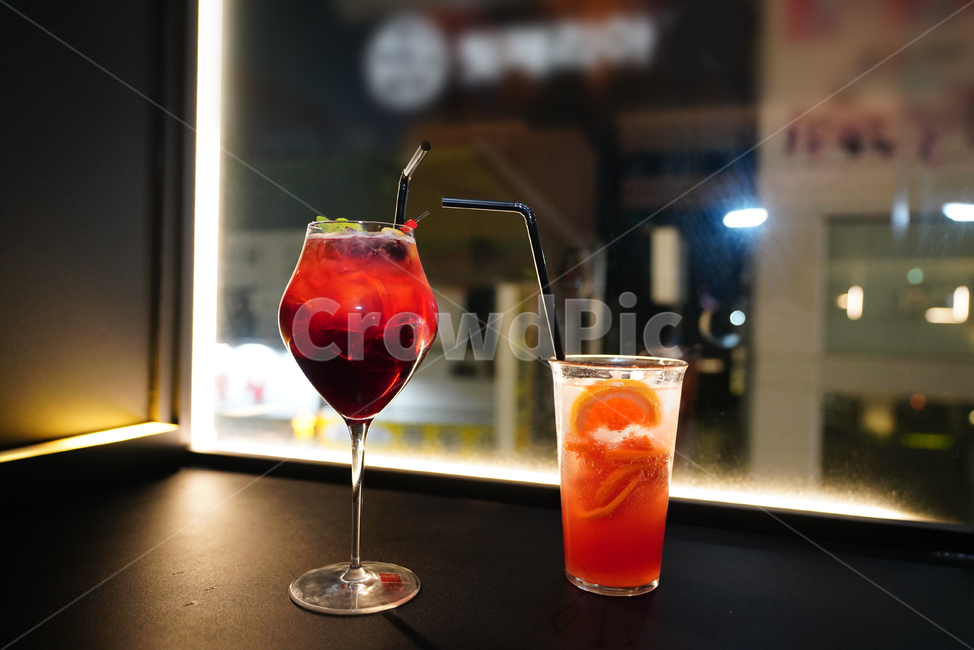칵테일,레드,빨강,음료,에이드,과일,음식,마실거리,red,알콜,색감,원색,컬러,컵,유리,글라스,먹방,카페,cup,glass,음료수,drink,beverage,술,주류,alcohol
