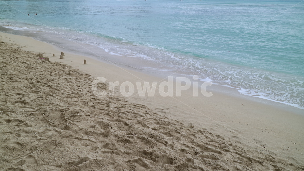 바다,모래사장,해변,sand,shore,water,ocean,wave,바다거품,물,거품,물거품,고요한,고독한,아무도없는,평화로운,푸른,맑은,하얀거품,sea,nature,자연,와이키키,하와이,hawaii,waikiki