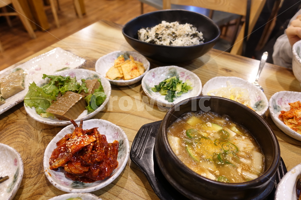 된장찌개,곤드레밥,양념게장,한식,식당,식사,반찬,음식,식재료,요리,food,cook,meal,dishes,food reserves,한식,한국음식,한국요리,korean food,korean dishes,korean meal,korean cook