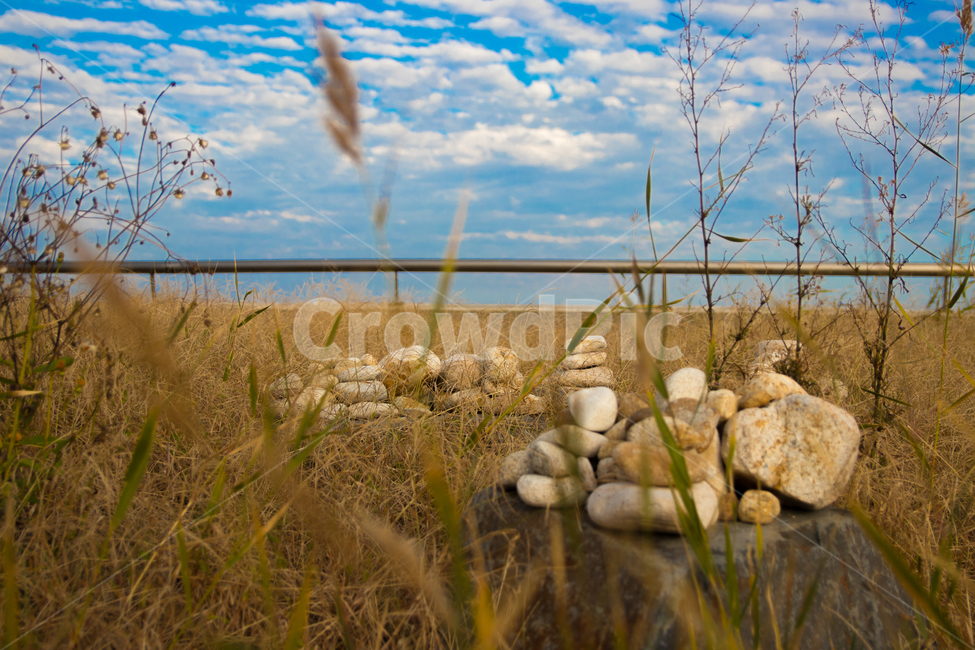 가을,돌탑,하늘,풀,풍경,돌,구름,여수,가을,계절,fall,autumn,season,자연,풍경,nature,landscape,한국자연풍경,한국자연경관,korea nature landscape,plant,식물,grass,잔디