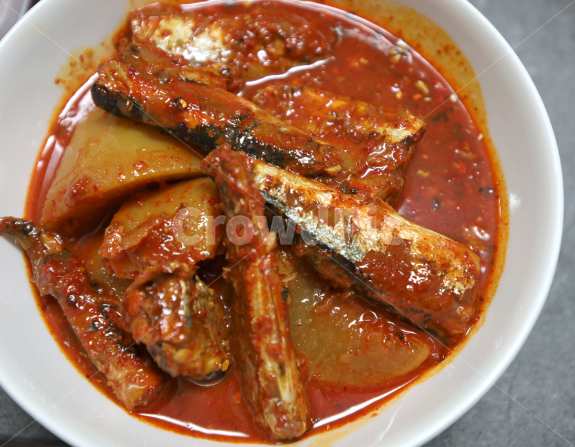 꽁치조림,꽁치,dish,meal,요리,반찬,한식,food,음식,매콤한,spicy,매운,생선,음식,식재료,요리,food,cook,meal,dishes,food reserves,한식,한국음식,한국요리,korean food,korean dishes,korean meal,korean cook
