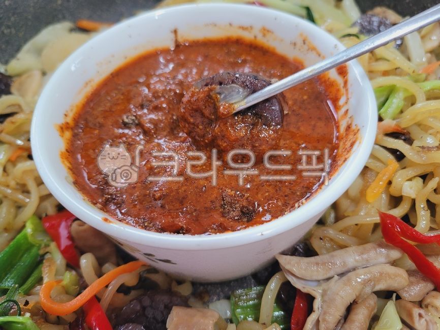 meal,Stirfried Sundae,seasoning sauce,Korean food,ingredients,cooking,sundae,food,koreanfood
