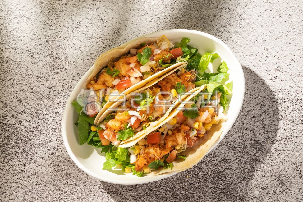 slow food,Burrito Bowl,food,taco,Burrito,meal,healthy,brunch,Mexican food,Mexico,cooking