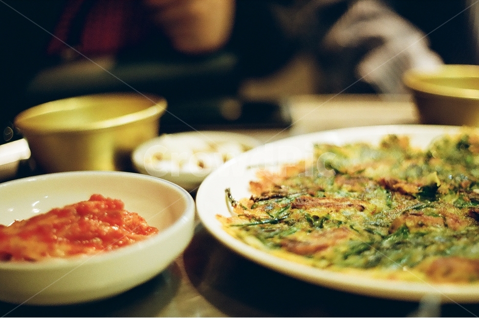 필름,감성,파전,막걸리,모임,친목,음식,식재료,요리,food,cook,meal,dishes,food reserves,한식,한국음식,한국요리,korean food,korean dishes,korean meal,korean cook