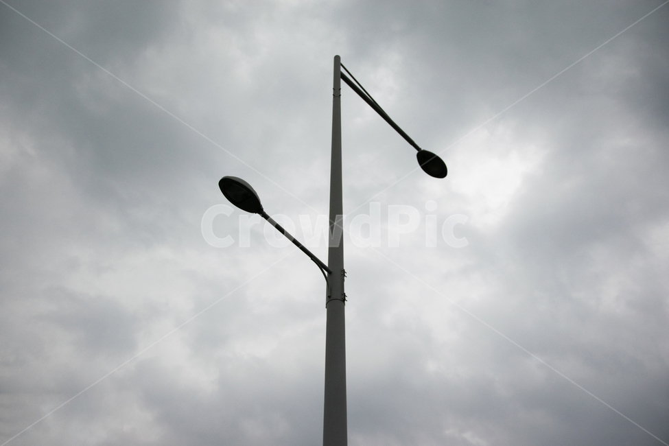 가로등,쓸쓸,적막,흐림,구름,어둠,자연,풍경,nature,landscape,lamp post,램프 포스트