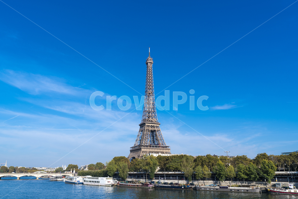 프랑스,파리,에펠탑,하늘,파란하늘,랜드마크,landmark,tourist attraction,해외,외국,세계,foreign,oversea,world,세계랜드마크,해외랜드마크,외국랜드마크,world landmark,world tourist attraction,건축물,건물외관,exterior,building,structure,architecture,construction,tower,탑,spire,첨탑,건물,steeple,뾰족한 탑