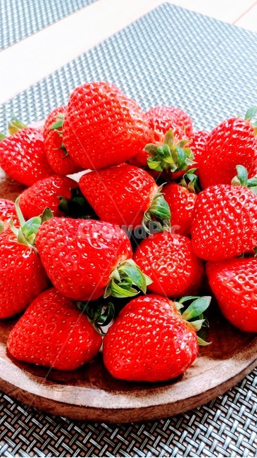 딸기,채소,간식,디저트,스트로우베리,음식,식재료,요리,food,cook,meal,dishes,food reserves,과일,열매,fruit