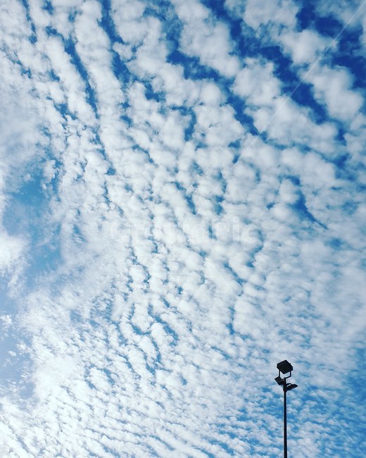 하늘,구름,파란,맑음,날씨,스카이,자연,풍경,nature,landscape,outdoors,옥외,azure sky,푸른 하늘,sky,cloud