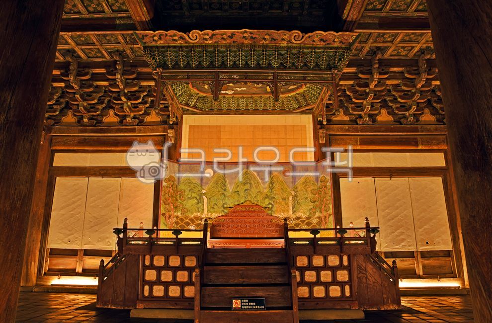 어좌,용상,명정전,일월오봉병,일월오병도,창경궁