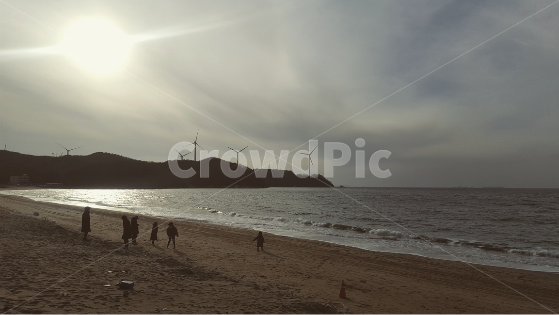 인천,영흥도,겨울바다,바다,풍경사진,배경,풍경,하늘,자연,풍경,nature,landscape,한국자연풍경,한국자연경관,korea nature landscape,해변,바다,beach,sea,사람들,대중,군중,other people,crowd,인물실루엣,사람실루엣,character silhouette,human silhouette,여행,휴가,traveling,vacation,trip,engine,엔진,motor,모터,machine,기계