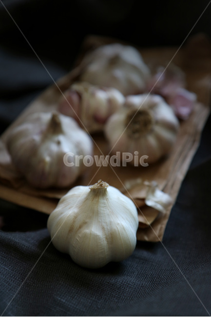 사진,마늘,야채,채소,햇마늘,나무,원목,질감,재질,빈티지,육쪽마늘,깐마늘,패브릭,갈릭,통마늘,재료,식자재,텍스처,garlic,wholegarlic,vegetable,food,음식,식재료,요리,food,cook,meal,dishes,food reserves,채소,야채,vegetables