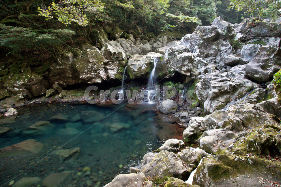 원앙폭포,제주,돈네코,관광지,폭포,서귀포,자연,풍경,nature,landscape,한국자연풍경,한국자연경관,korea nature landscape,제주도,jeju,jeju island,water,물,outdoors,옥외,river,강,waterfall