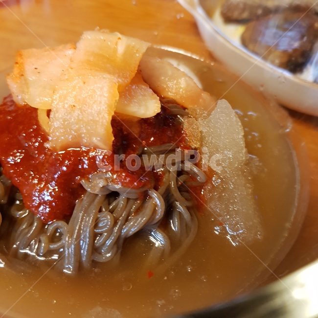 냉면,물냉명,물비냉,시원한음식,시원한요리,시원한,살얼음,비빔냉면,음식,식재료,요리,food,cook,meal,dishes,food reserves,면류,면요리,noodles