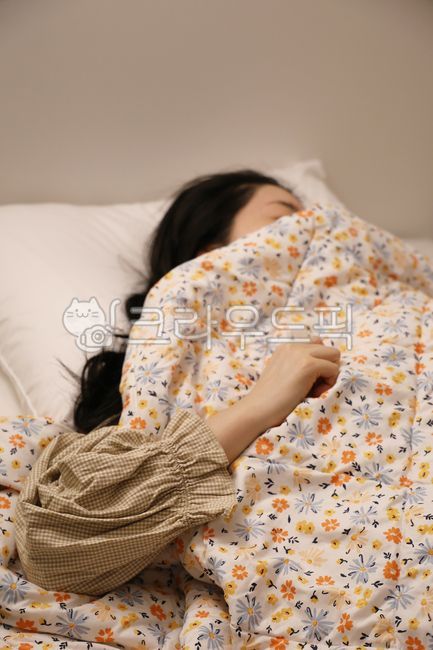 수면,숙면,침대,이불,잠옷,포근한,편안한,베개,침구,침구류,잠