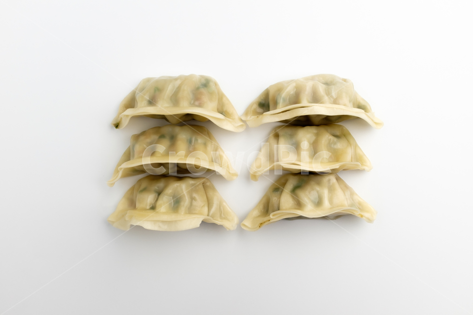 만두,밀가루,밀가루음식,중국문화,중국음식,딤섬,돼지고기,야채,식사,음식,재료,식재료,음식재료,중국요리,간단한음식,튀긴,찐,간식,짠,맛있는,감칠맛,기름진,음식,식재료,요리,food,cook,meal,dishes,food reserves