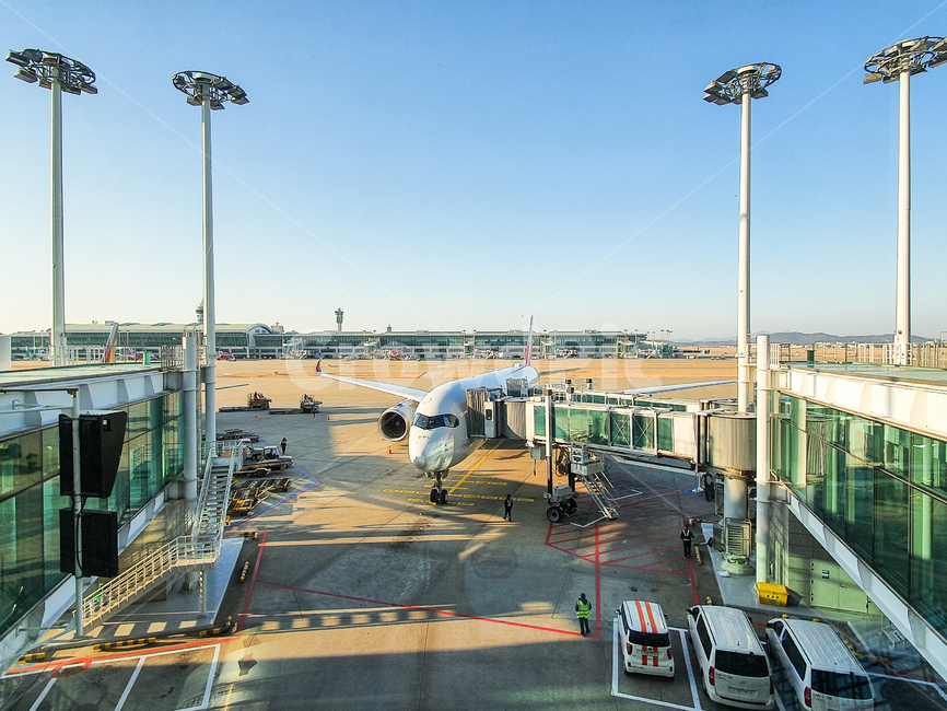 airport,공항,airfield,비행장,비행기,airplane,plane,aircraft