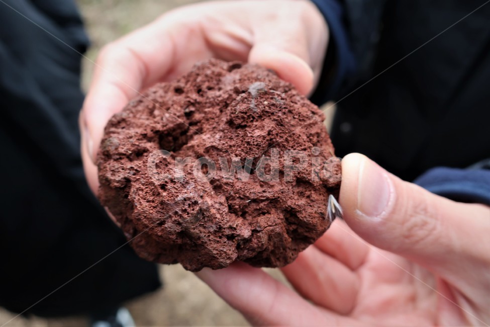 제주,화산,폭발,쇄설물,형성,암편,다공질,스코리아,송이,pyroclastic,material