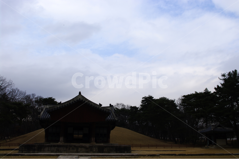 왕릉,풍경,한국,세계문화유산,전각,하늘,전통,릉,한국전통,한국문화,korean traditional,korean culture,랜드마크,landmark,tourist attraction,한국랜드마크,한국관광지,한국명소,korea landmark,korea tourist attraction