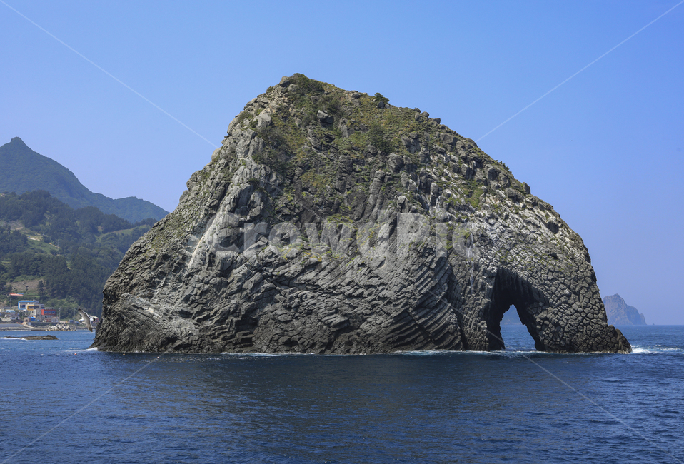 바다,바위,울릉도,산,해안선,sea,rock,shoreline,cliff,mauntain,자연,풍경,nature,landscape