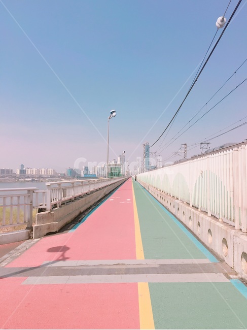 잠실철교,한강,한강다리,화창함,햇빛,봄,jamsilbridge,hanriver,bridgeofhanriver,sunshine,spring,파란하늘,bluesky,도시,풍경,city,landscape,한국도시풍경,한국도시경관,korea cityscape,색깔,색상,색채,색감,color sense,color sensitivity,feeling of color,road,도로