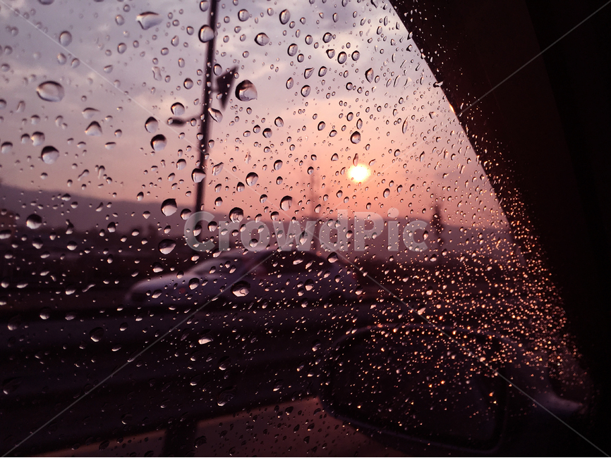 차창,일출,빗방울,풍경,배경,비,비오는날,rain,rainy,교통,교통수단,traffic,transportation