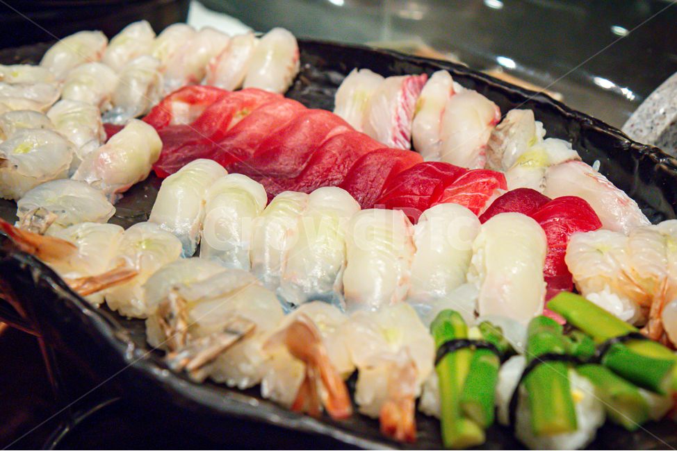 초밥,초밥세트,새우초밥,연어초밥,참치초밥,음식,식재료,요리,food,cook,meal,dishes,food reserves,수산물,해산물,fishery products,seafood,일식,일본음식,일본요리,Japanese food,Japanese dishes,Japanese meal,Japanese cook