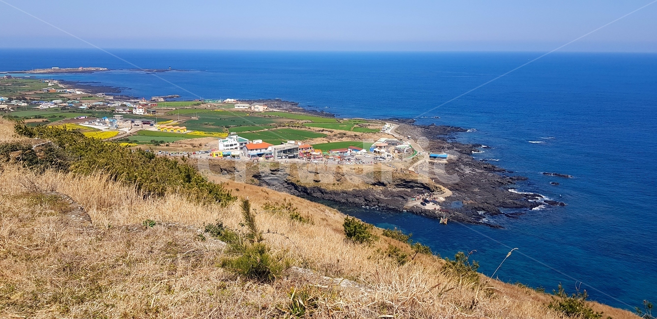 제주도,우도,해변,봄,바다,jejuisland,udo,spring,ocean,자연,풍경,nature,landscape,한국자연풍경,한국자연경관,korea nature landscape,outdoors,옥외,land,땅,water,물,shoreline,해안선,sea,대양,promontory,곶,coast,연안