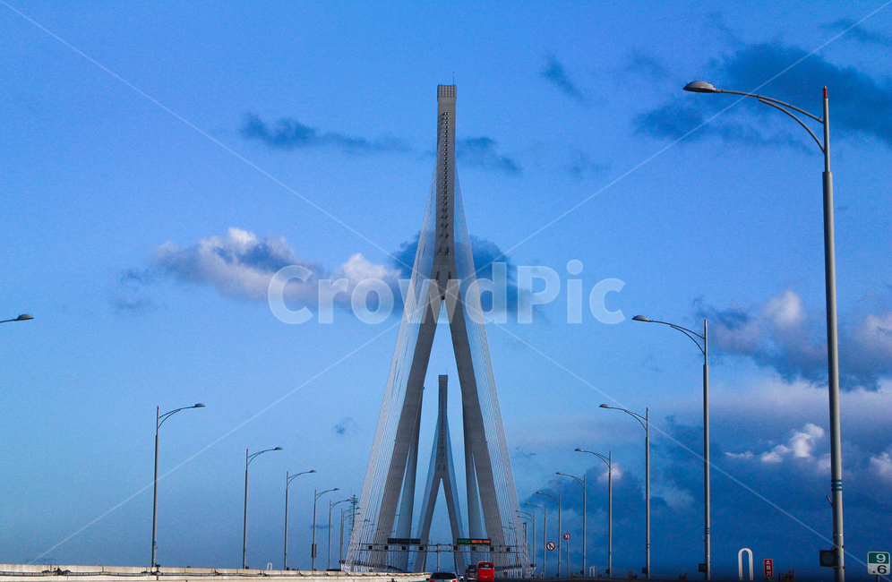 인천대교,다리,하늘,bridge,sky,korea,한국,도로,구름,cloud,파란색,blue,가로등,street