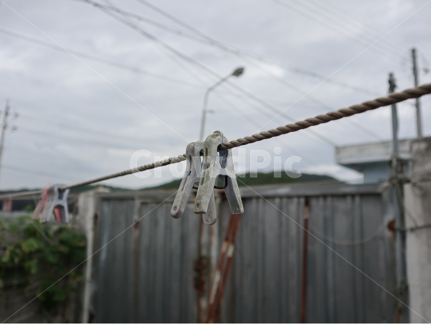 빨래집게,집게,대문,시골,가로등,빨랫줄,clothespeg,clothesline,하늘,sky