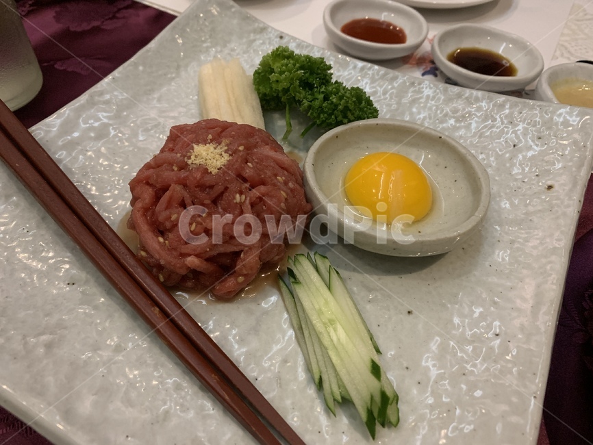 육회,한정식,노른자,소고기,한식